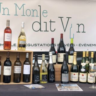 Un Monde Dit Vin au marché